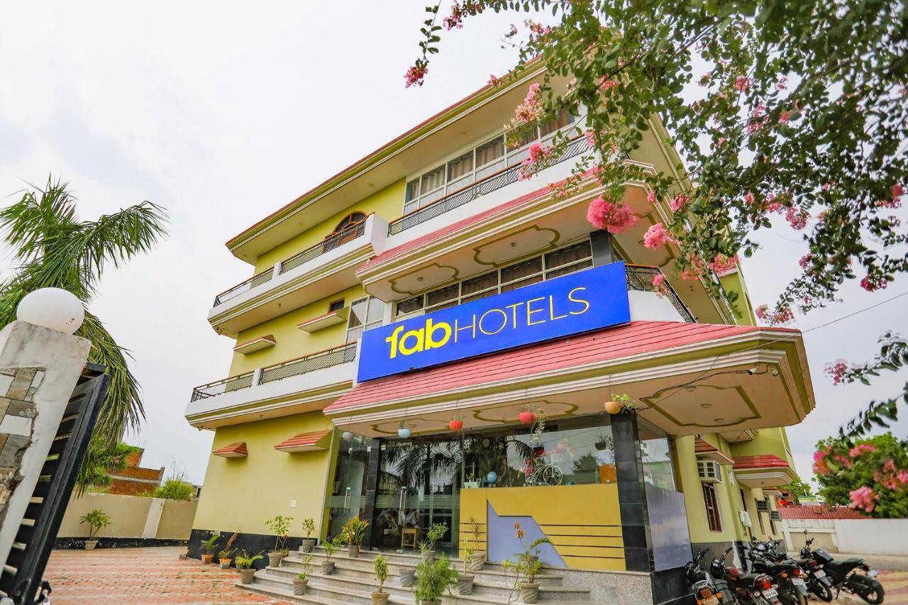 Fabhotel Kriti Green Waranasi Zewnętrze zdjęcie