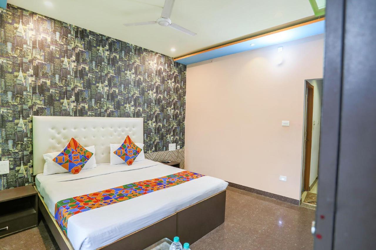 Fabhotel Kriti Green Waranasi Zewnętrze zdjęcie